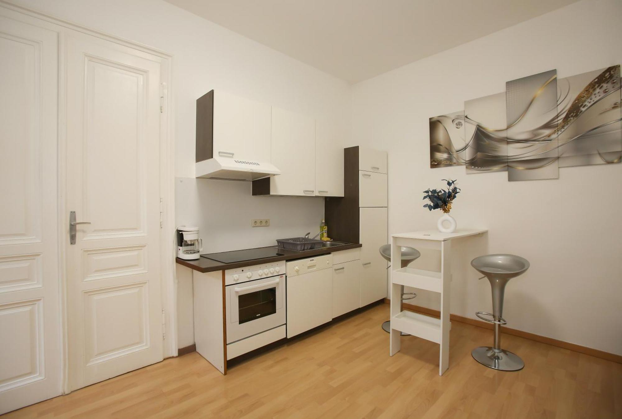 City Elegance Central Gem With Free Parking And Fast Internet 250 Mbits Виена Екстериор снимка
