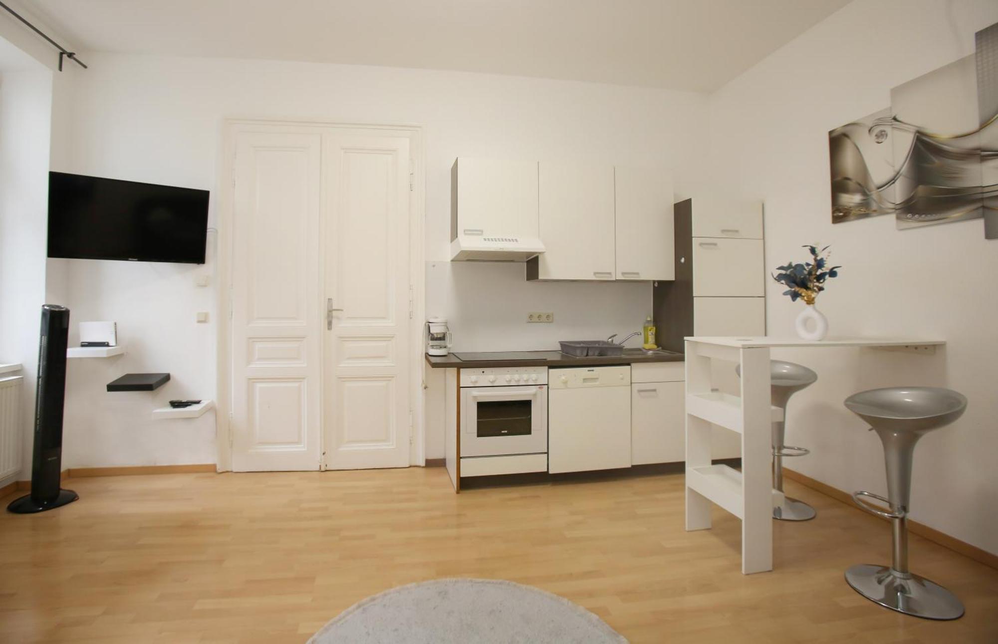 City Elegance Central Gem With Free Parking And Fast Internet 250 Mbits Виена Екстериор снимка